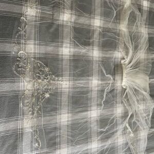 Elegant off white Veil